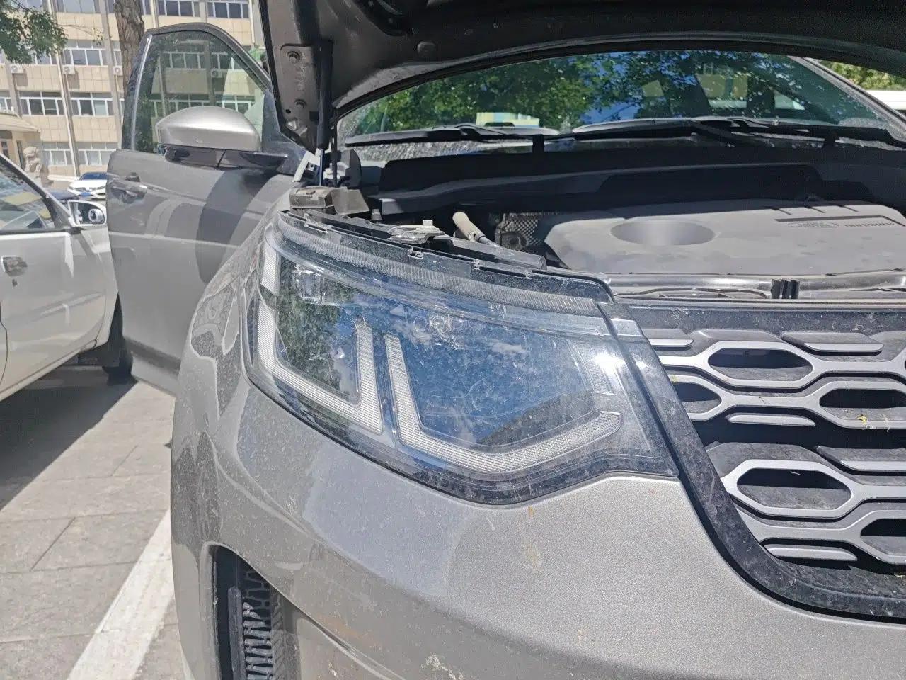 Land Rover Discovery Sport New Energy 2023 1.5T P300e Plug-in Hybrid Electric Version — миниатюра 7