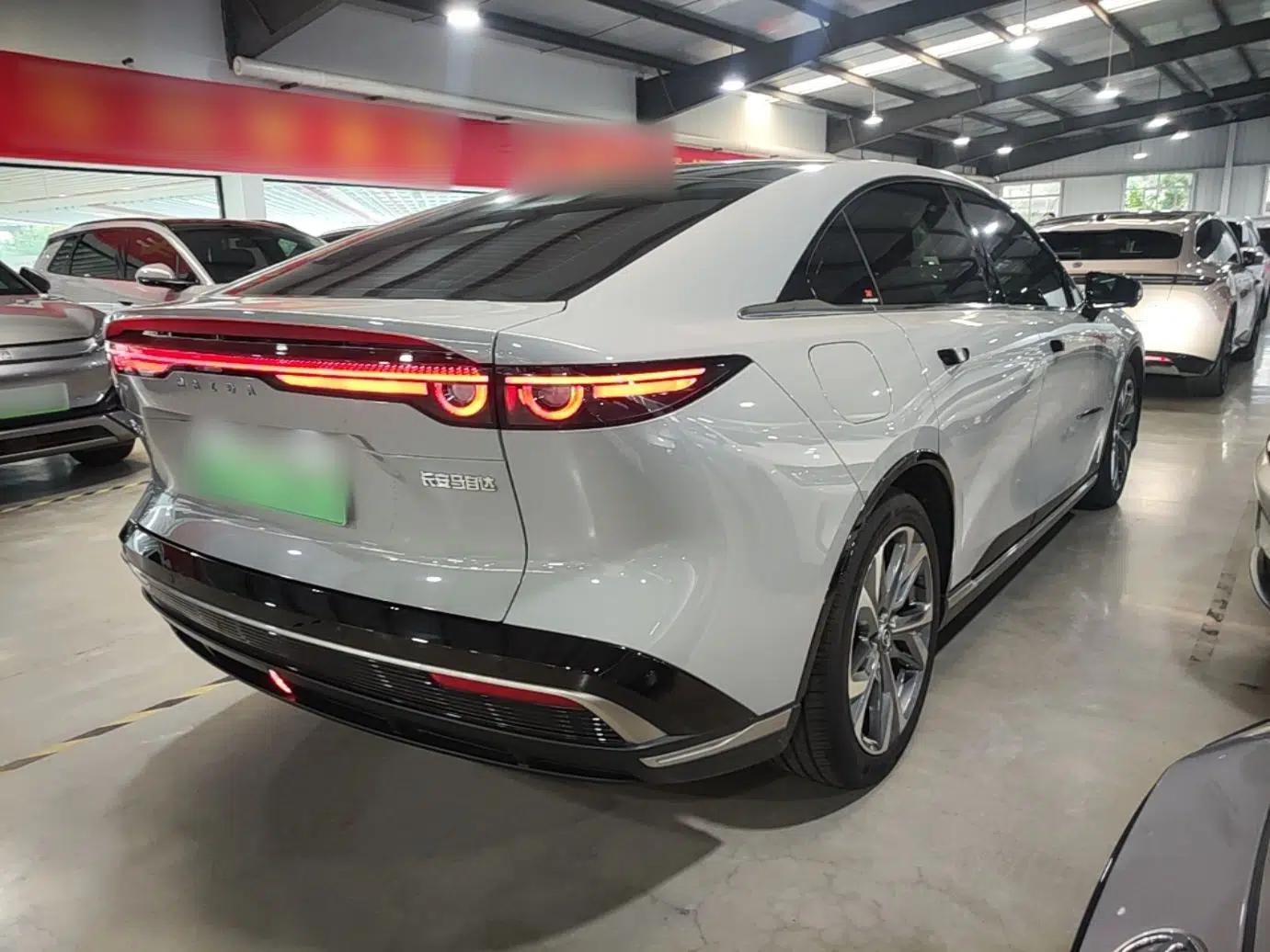Mazda EZ-6 2024 Range-Extended 200 Zhiya Edition — миниатюра 6