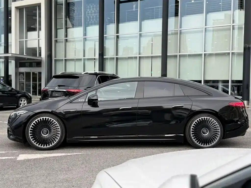 2022 Mercedes-Benz EQS AMG 53 4MATIC+ — миниатюра 3