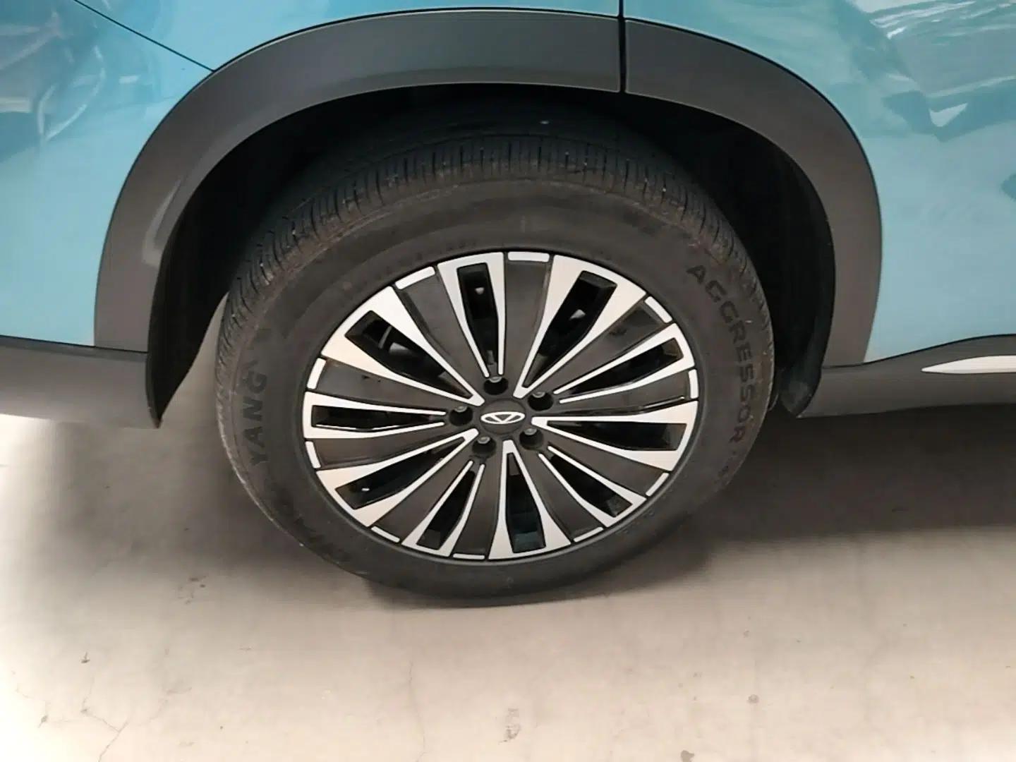 Chery Tiggo 8 PLUS C-DM 2025 1.5T 116 km Prestige Version 5 Seats — миниатюра 16