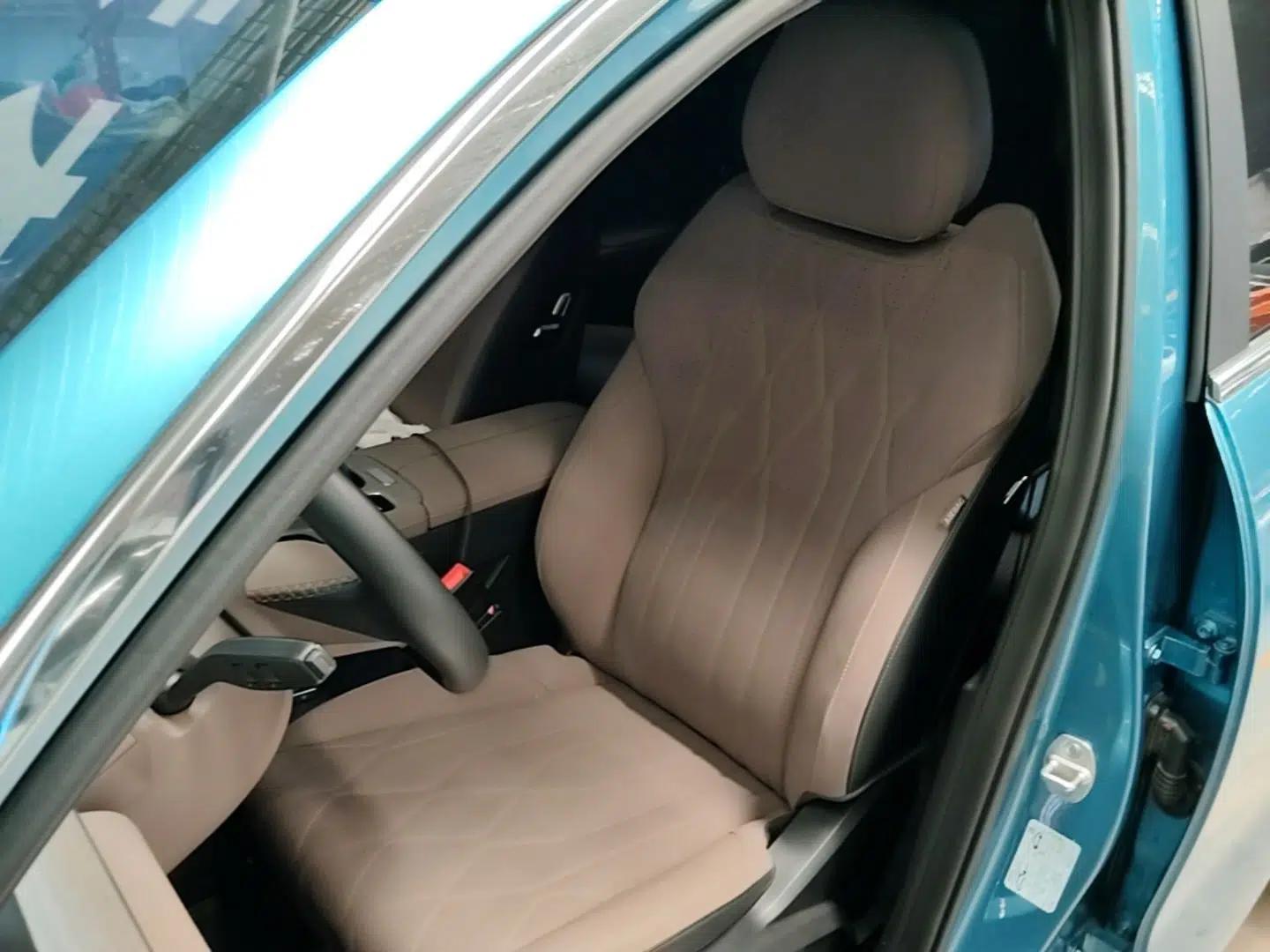 Chery Tiggo 8 PLUS C-DM 2025 1.5T 116 km Prestige Version 5 Seats — миниатюра 22
