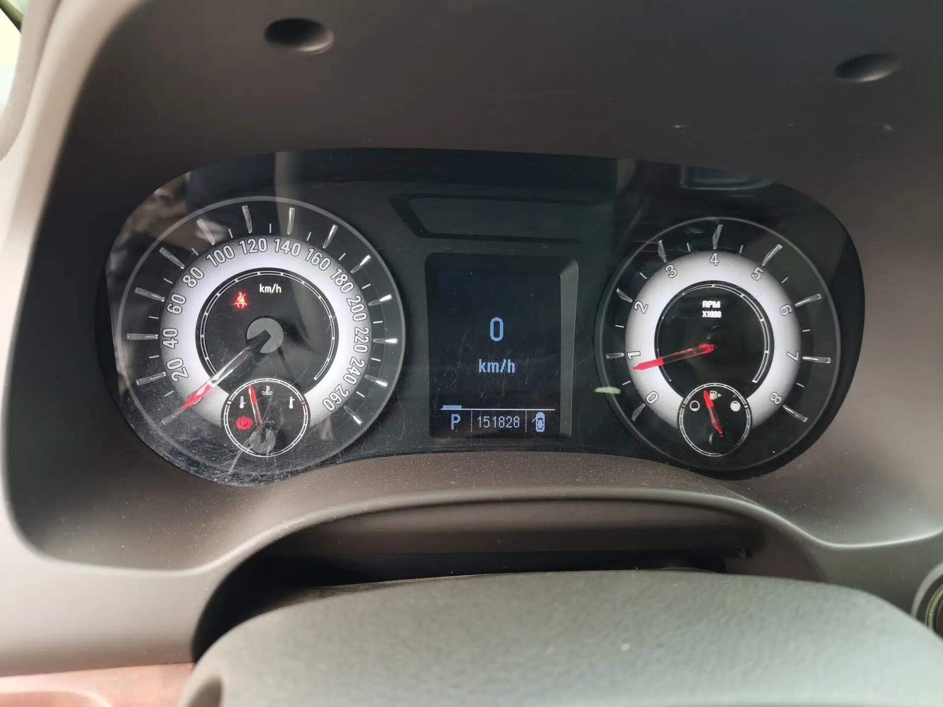 Roewe 950 2012 2.4L Luxury Edition — миниатюра 11