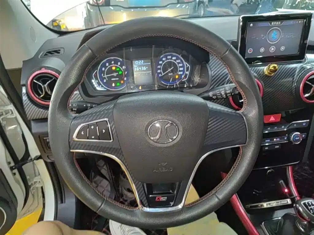 2015 Senova X25 1.5L Manual Comfort Model — миниатюра 11