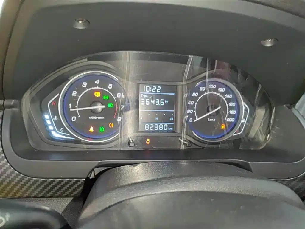 2015 Senova X25 1.5L Manual Comfort Model — миниатюра 12