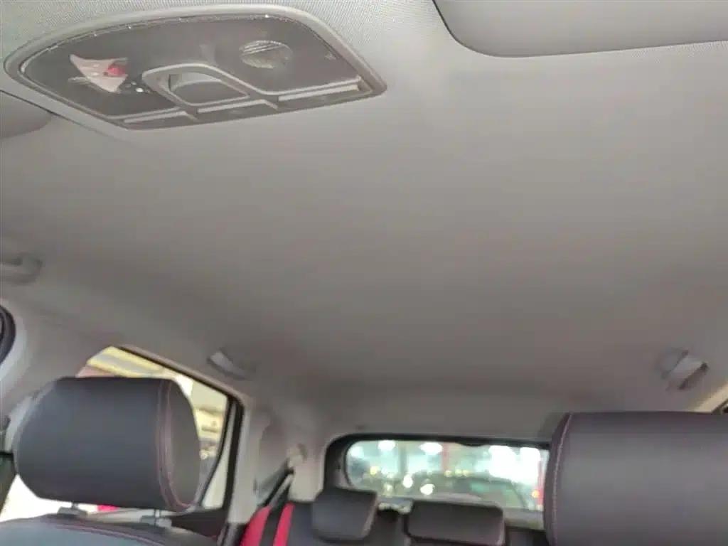 2015 Senova X25 1.5L Manual Comfort Model — миниатюра 18