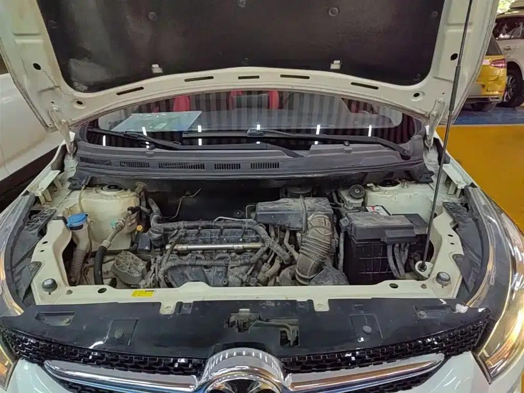 2015 Senova X25 1.5L Manual Comfort Model — миниатюра 20