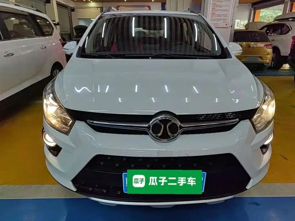 2015 Senova X25 1.5L Manual Comfort Model — миниатюра 3