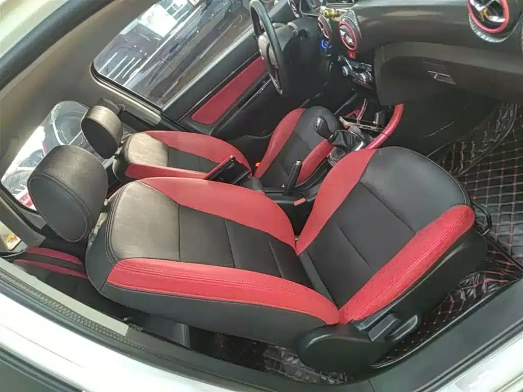 2015 Senova X25 1.5L Manual Comfort Model — миниатюра 25