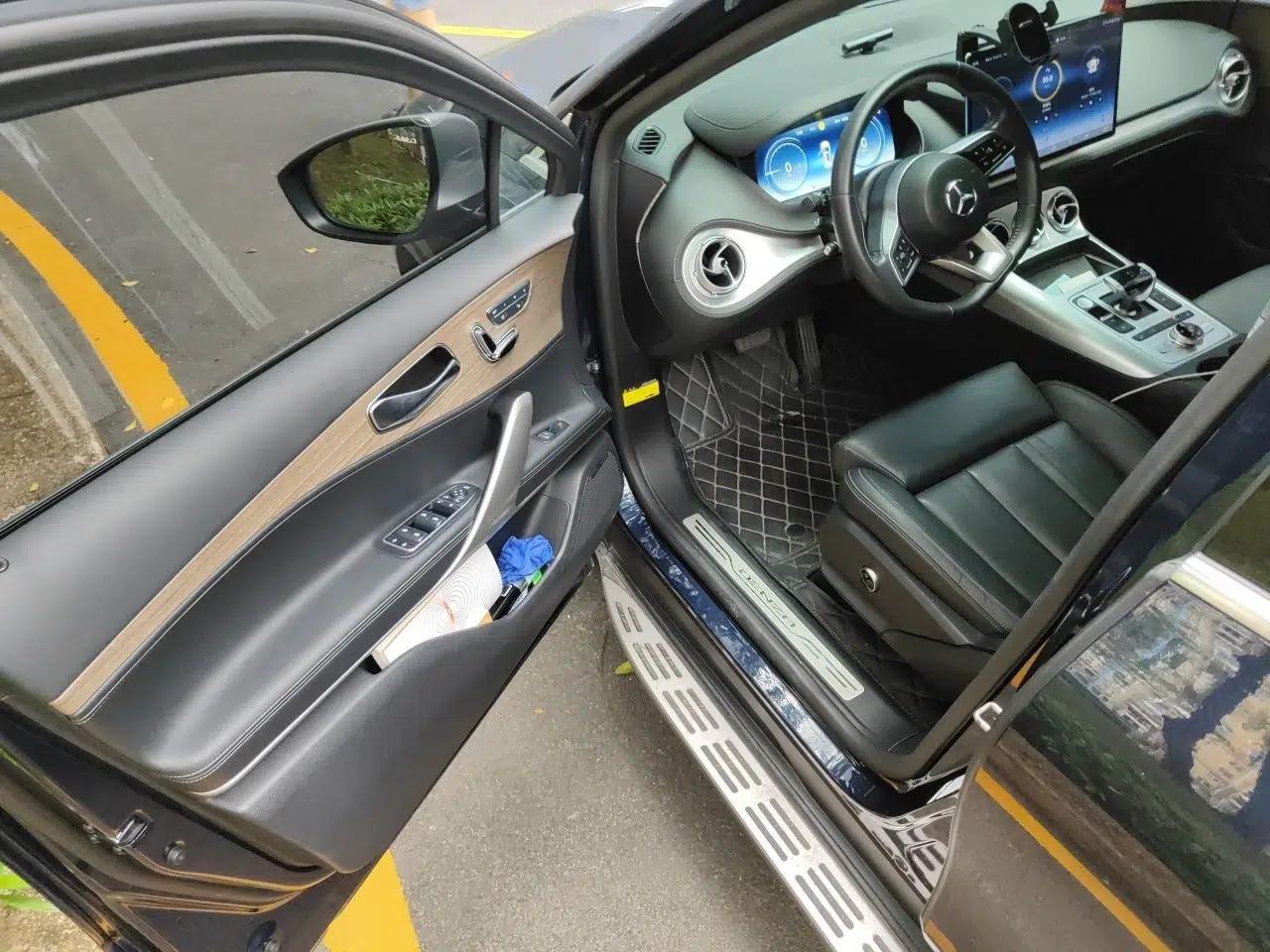 Denza X 2020 PHEV Flagship Edition — миниатюра 16