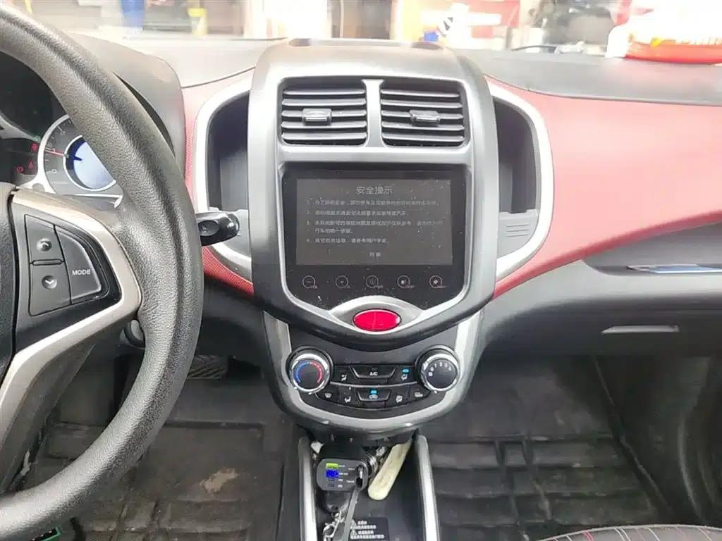 Benben 2015 1.4L IMT Premium Edition (National V Emission Standard) — миниатюра 13