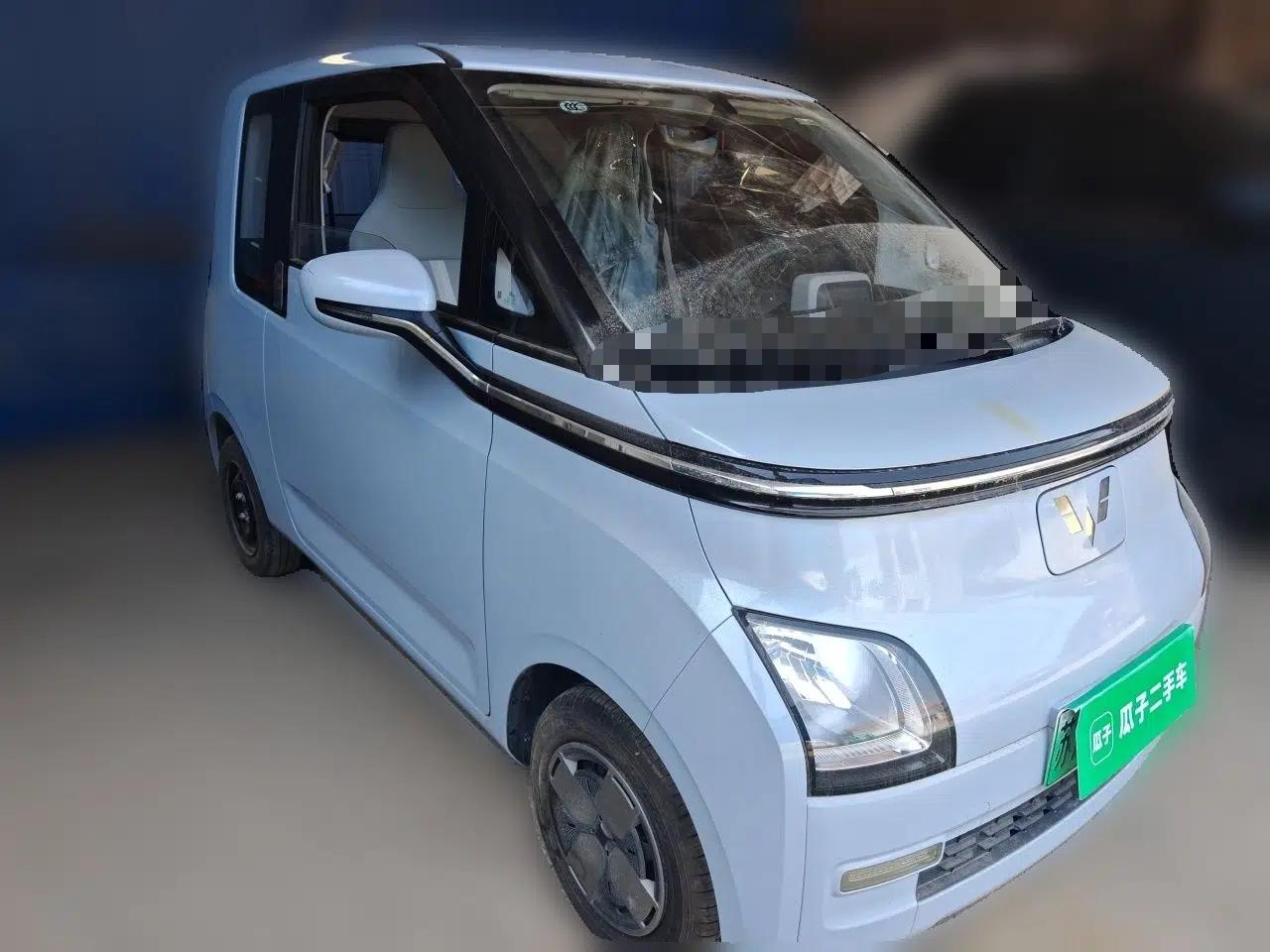 Wuling Air ev 2023 - Four Seats - Standard Edition — миниатюра 3