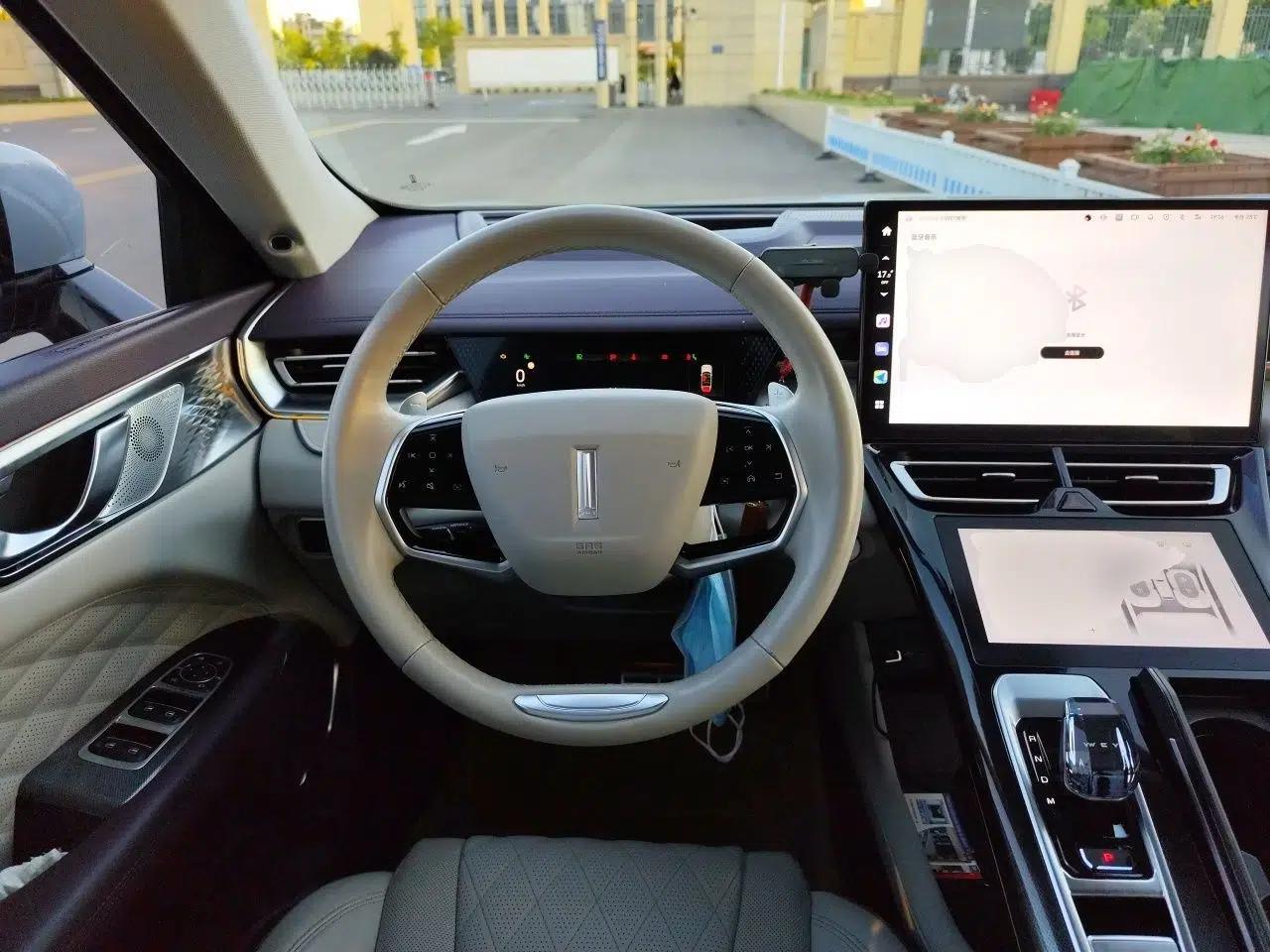 Wey Mocha 2021 2.0T Two-Wheel-Drive Premium Edition — миниатюра 10