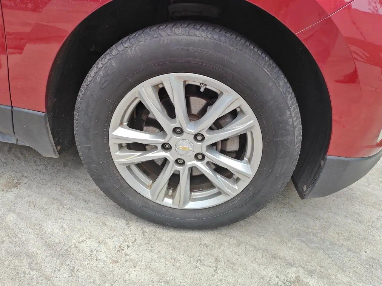 Chevrolet Equinox 2018 535T Automatic YuJie Edition — миниатюра 8