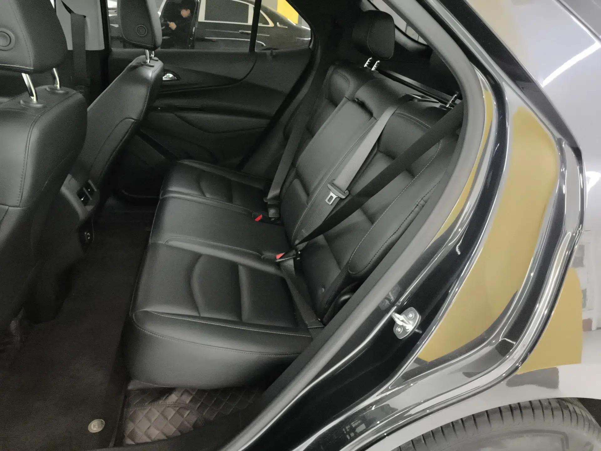 Chevrolet Equinox 2022 535T Chijie Edition — миниатюра 23