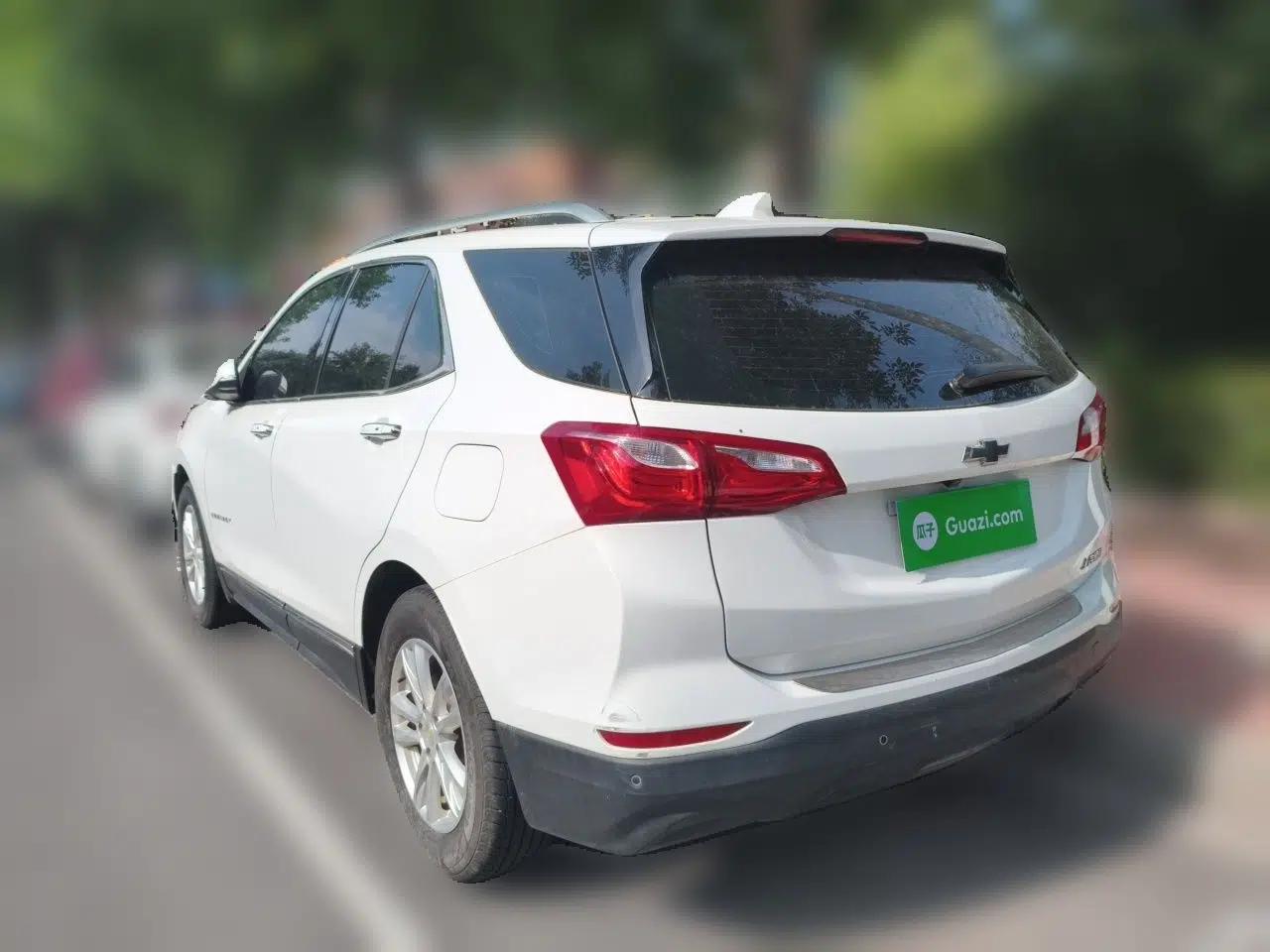 Chevrolet Equinox 2018 535T Automatic YuJie Edition — миниатюра 4