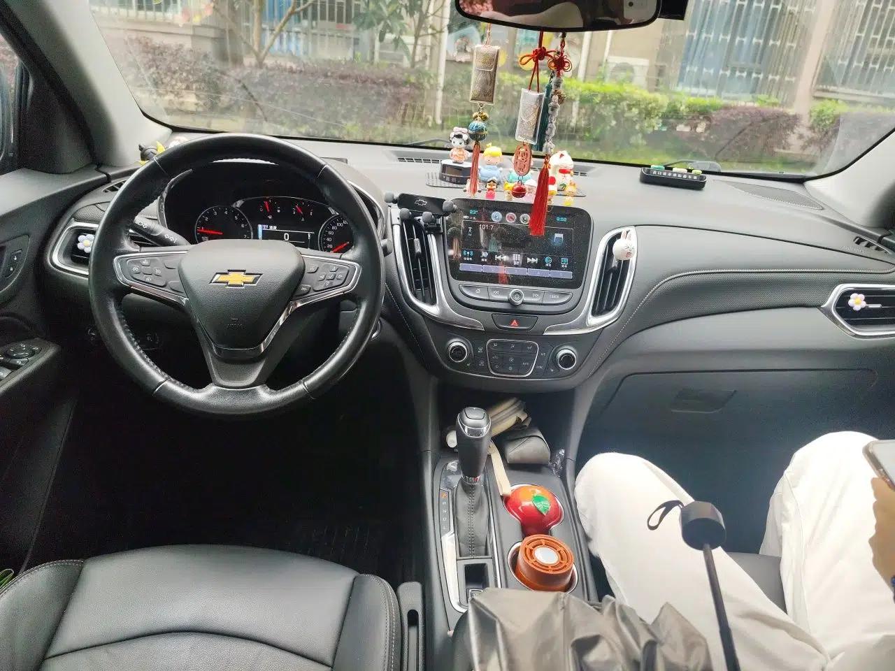 Chevrolet Equinox 2018 535T Automatic YuJie Edition — миниатюра 9