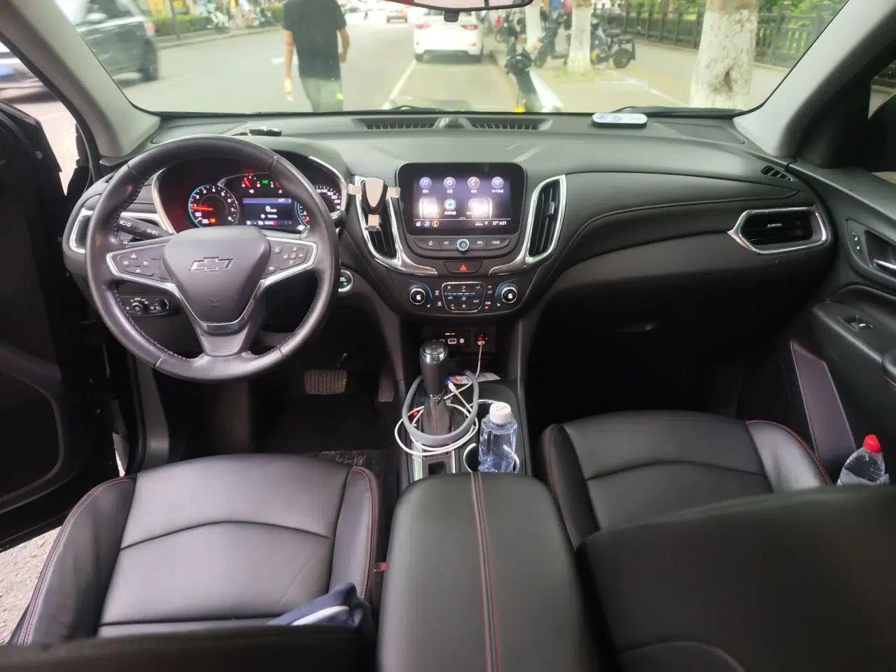 Chevrolet Equinox 2019 Redline 550T Automatic All-Wheel-Drive RS Model China VI Standard — миниатюра 9