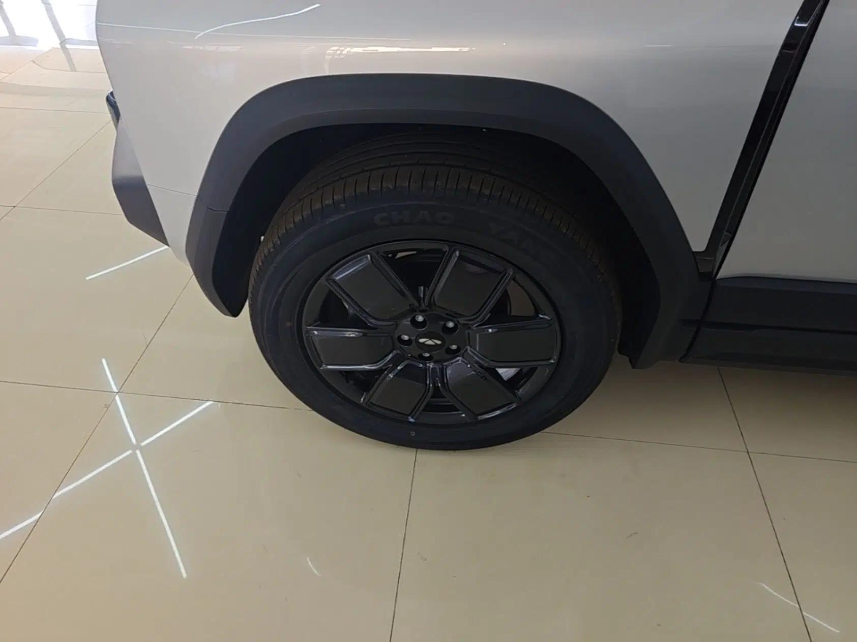 Chery Fengyun Fulwin X3 Plus 2025 Model 401 Two-Wheel Drive Smart Leading Edition — миниатюра 15