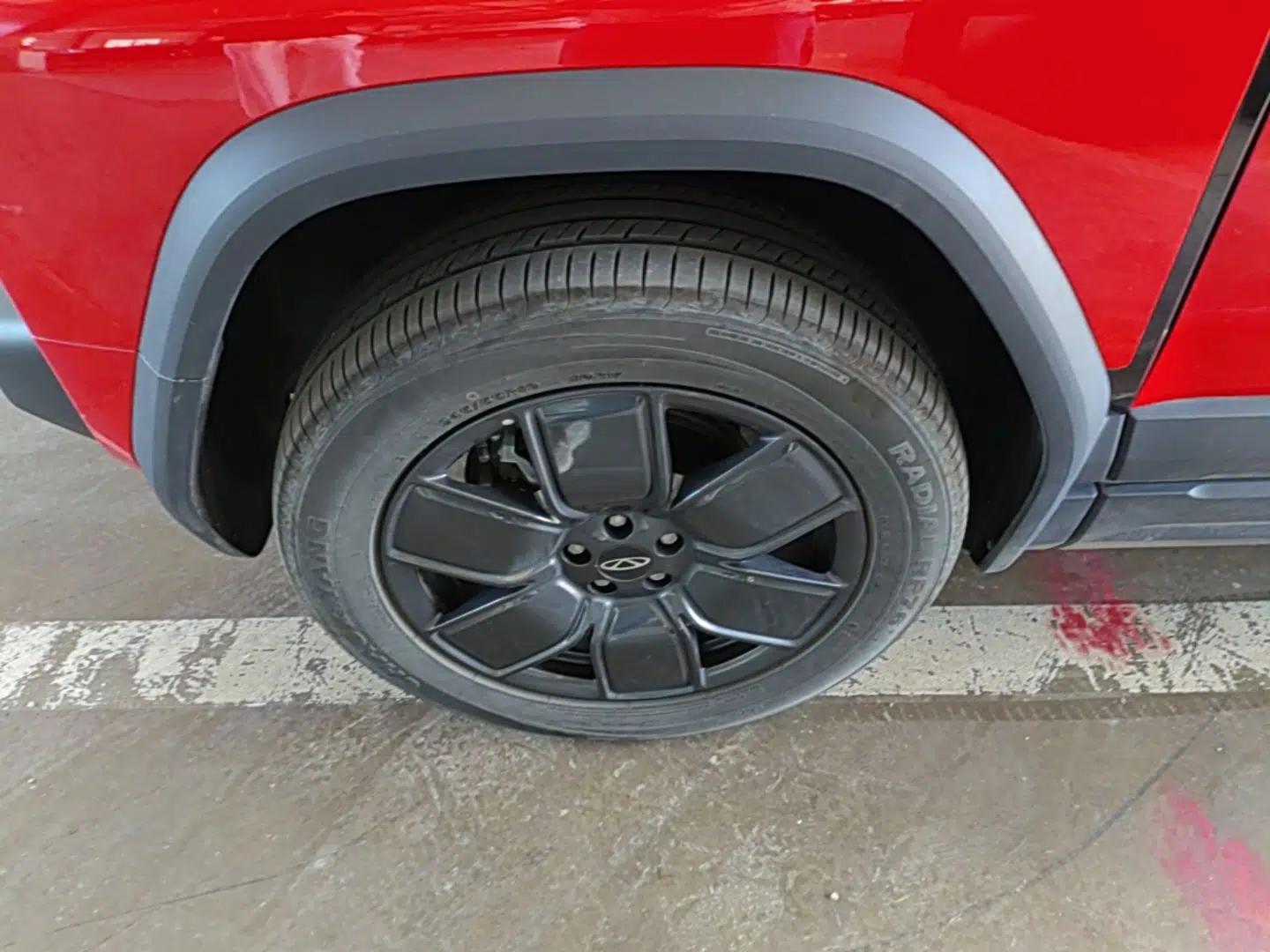 Chery Fengyun Fulwin X3 Plus 2025 Model 501 Four-Wheel Drive Smart Leading Edition — миниатюра 10