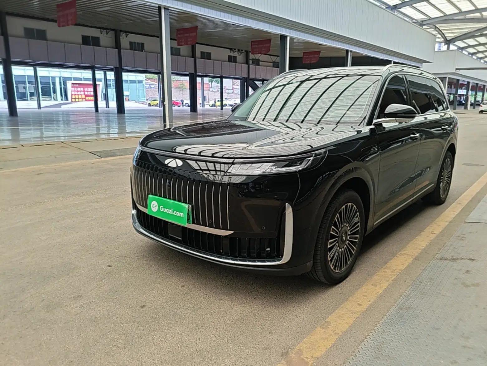 Chery Fengyun T11 2026 Model 220 Rear-Drive Dual IMAX Theater Edition — миниатюра 1