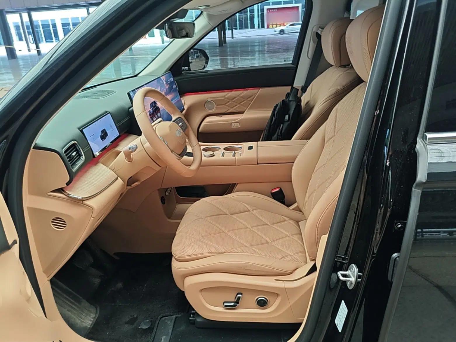 Chery Fengyun T11 2026 Model 220 Rear-Drive Dual IMAX Theater Edition — миниатюра 17