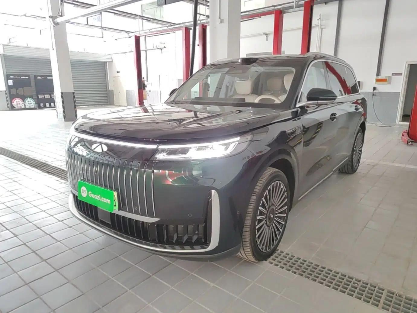 Chery Fengyun T11 2026 Model 220 All-Wheel Drive Family Fun Edition — миниатюра 1