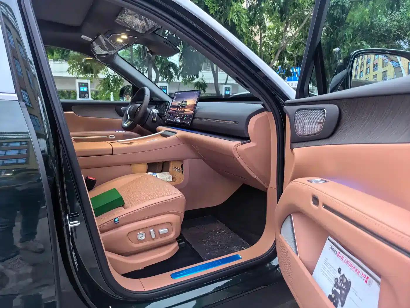 Leapmotor D19 2026 Range Extended 500 Smart Edition (6-seater) — миниатюра 7