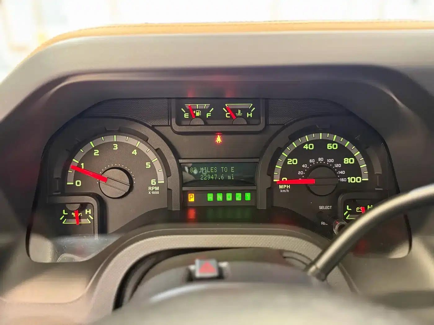 Ford E350 2011 5.4L Platinum Edition — миниатюра 14