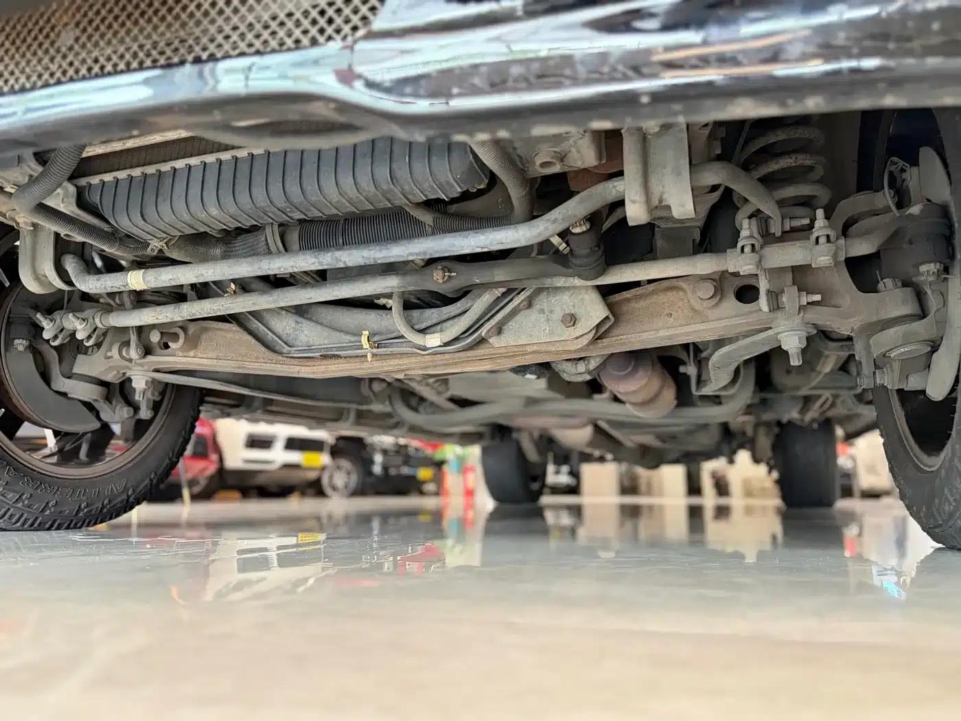 Ford E350 2011 5.4L Platinum Edition — миниатюра 33