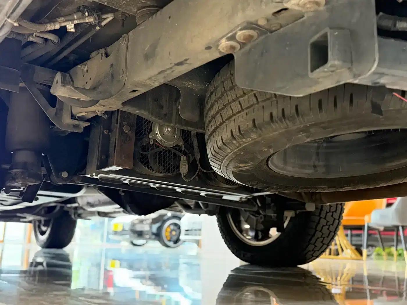 Ford E350 2011 5.4L Platinum Edition — миниатюра 35