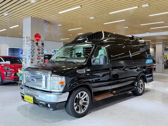 Ford E350 2011 5.4L Platinum Edition