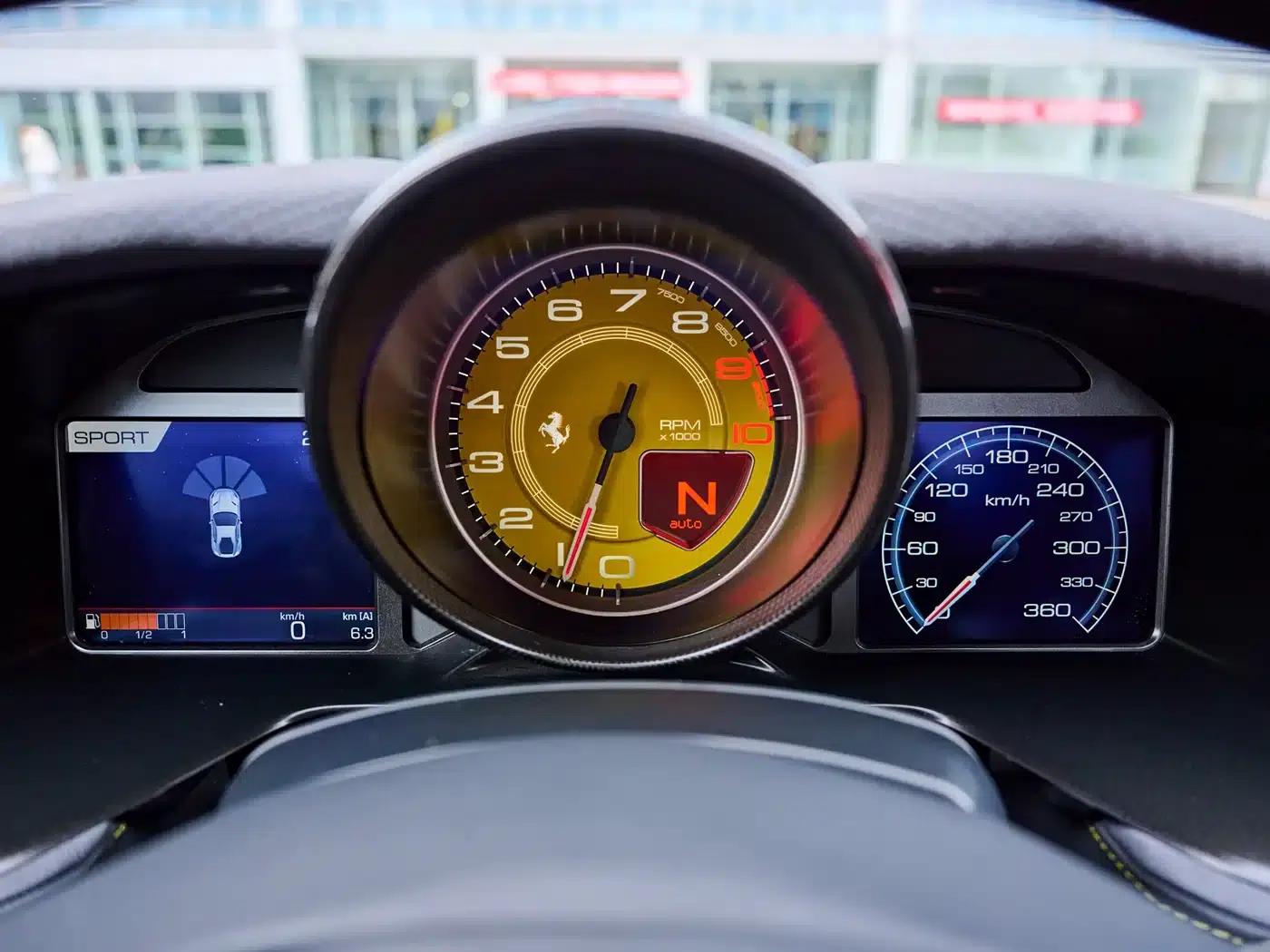 Ferrari 812 2017 6.5L Superfast — миниатюра 18