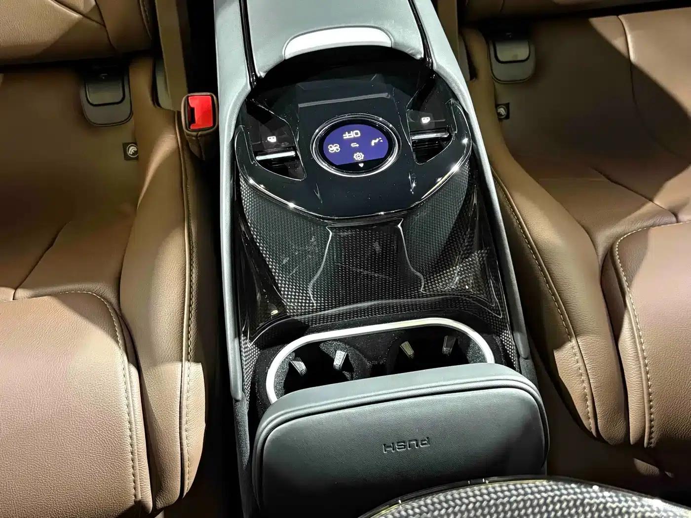 2023 Purosangue 6.5L V12 — миниатюра 34