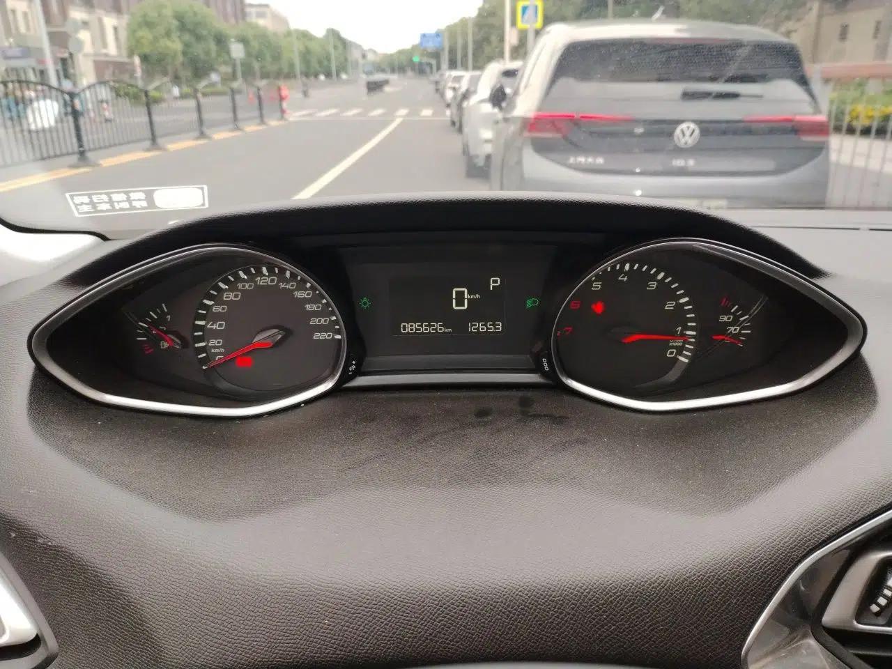 Peugeot 308S 2015 1.6T Automatic Jingchi Edition — миниатюра 11
