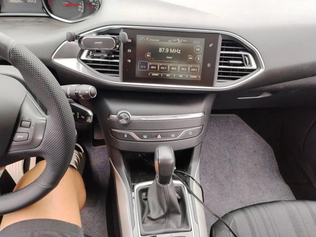 Peugeot 308S 2015 1.6T Automatic Jingchi Edition — миниатюра 13