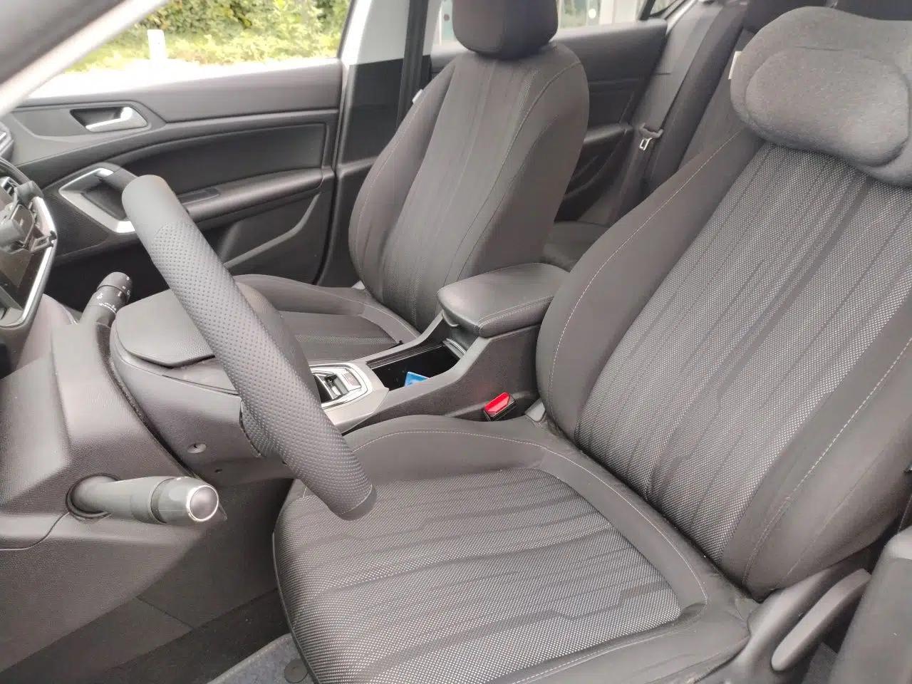 Peugeot 308S 2015 1.6T Automatic Jingchi Edition — миниатюра 15