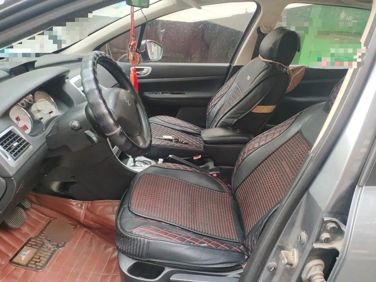 Peugeot 307 2010 Hatchback 1.6L Automatic Comfort Edition — миниатюра 15
