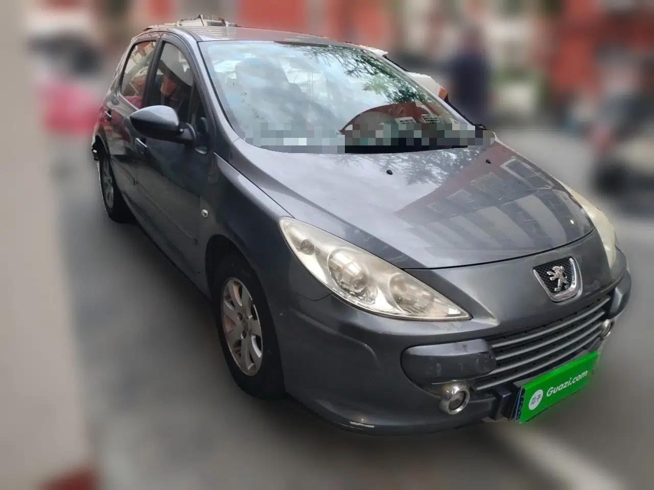 Peugeot 307 2010 Hatchback 1.6L Automatic Comfort Edition — миниатюра 3