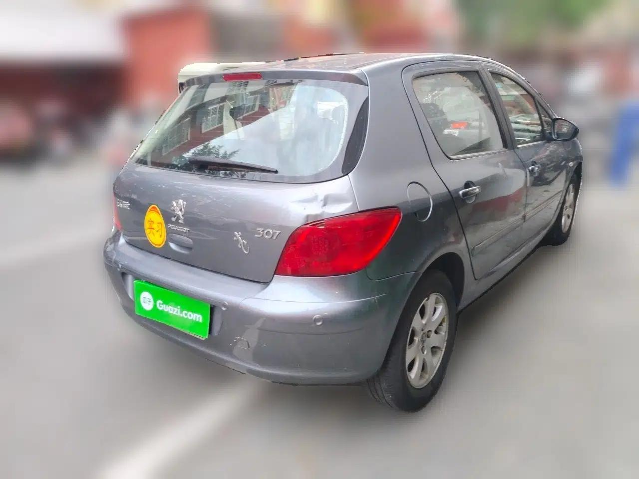 Peugeot 307 2010 Hatchback 1.6L Automatic Comfort Edition — миниатюра 6