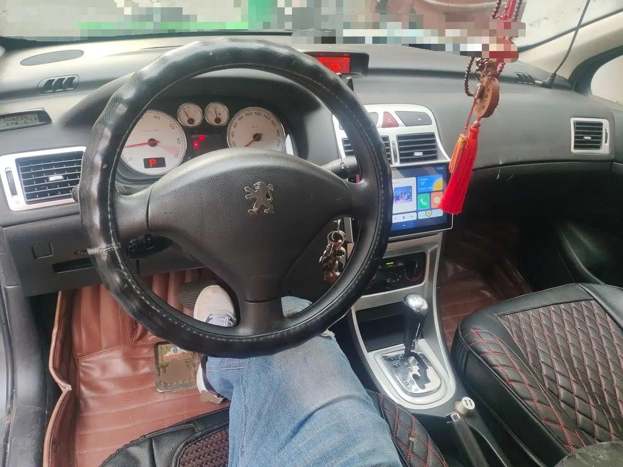 Peugeot 307 2010 Hatchback 1.6L Automatic Comfort Edition — миниатюра 9