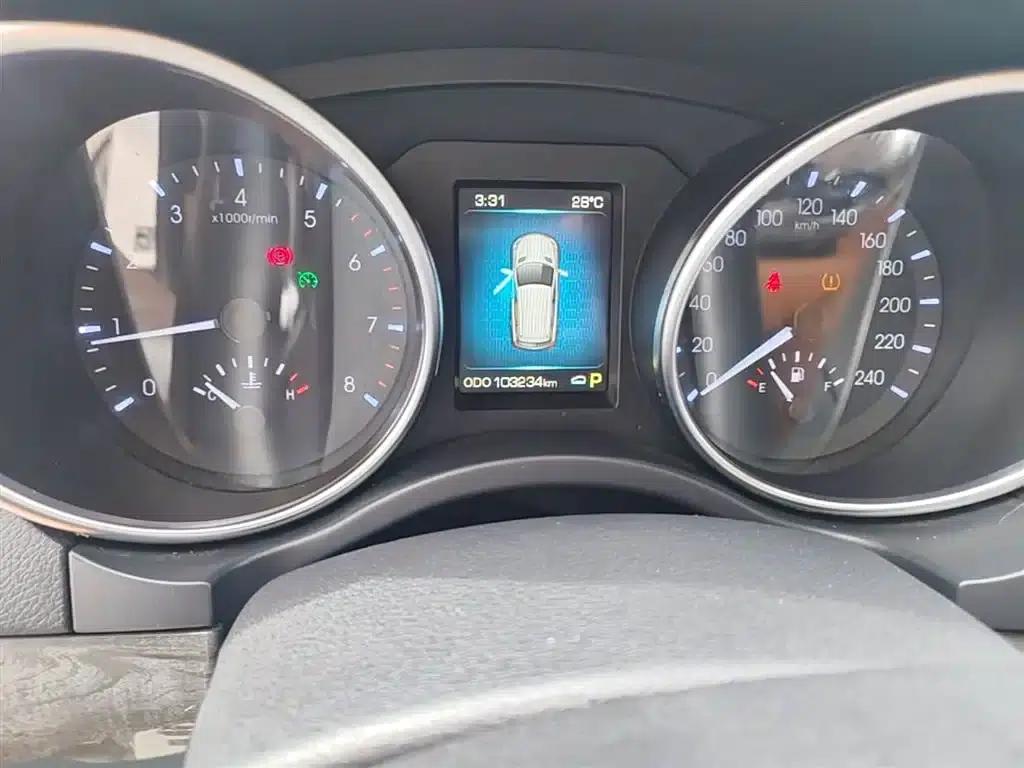 Haval H8 2015 2.0T 2WD Elite — миниатюра 12