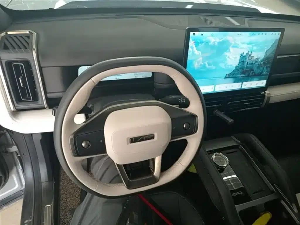 iCAR 03T 2024 Model 501km Four-Wheel Drive Long Range Version — миниатюра 11
