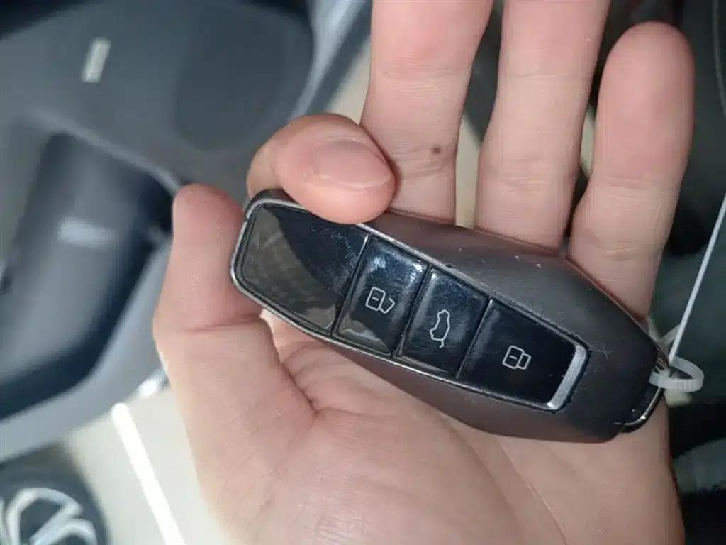 iCAR 03T 2024 Model 501km Four-Wheel Drive Long Range Version — миниатюра 9