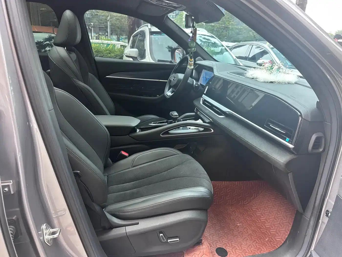 Geely Xingyue L 2024 2.0TD High-Power Automatic Two-Wheel Drive Sky Edition — миниатюра 16