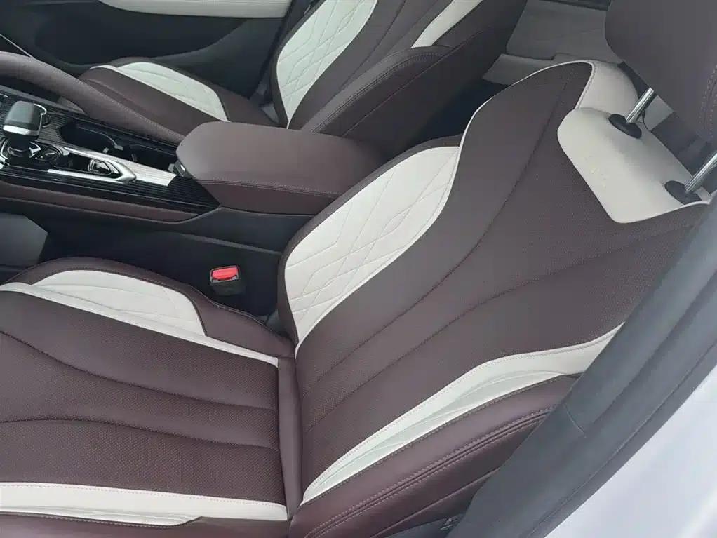 Geely Xingyue L 2024 2.0TD High-Power Automatic Two-Wheel Drive Cloud Edition — миниатюра 6