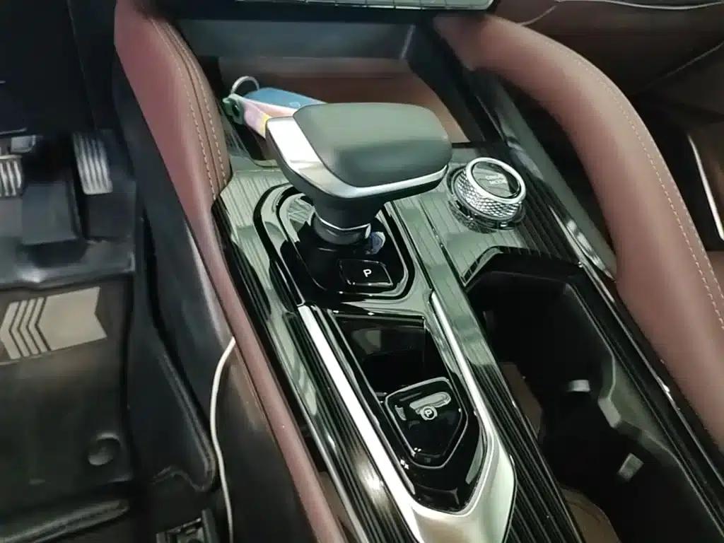 Geely Xingyue L 2021 2.0TD High-Power Automatic Four-Wheel Drive Premium Edition — миниатюра 14