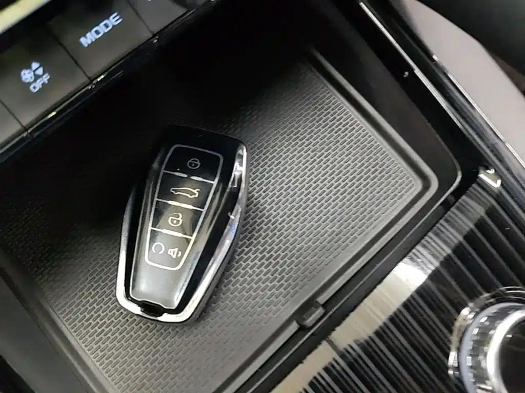 Geely Xingyue L 2024 2.0TD DCT EVO 2WD Long Wind Edition — миниатюра 8