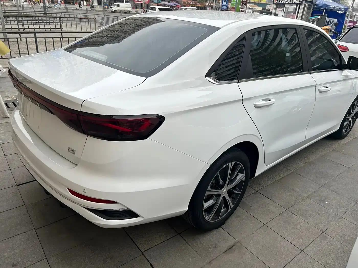 Geely Emgrand 2022 4th Generation 1.5L CVT Elite — миниатюра 11