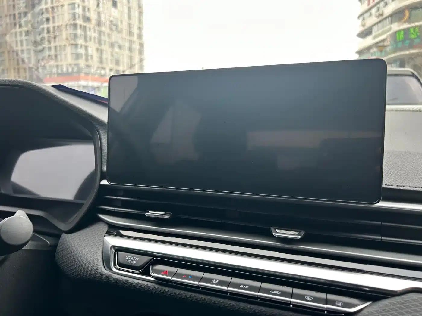 Geely Emgrand 2022 4th Generation 1.5L CVT Elite — миниатюра 8