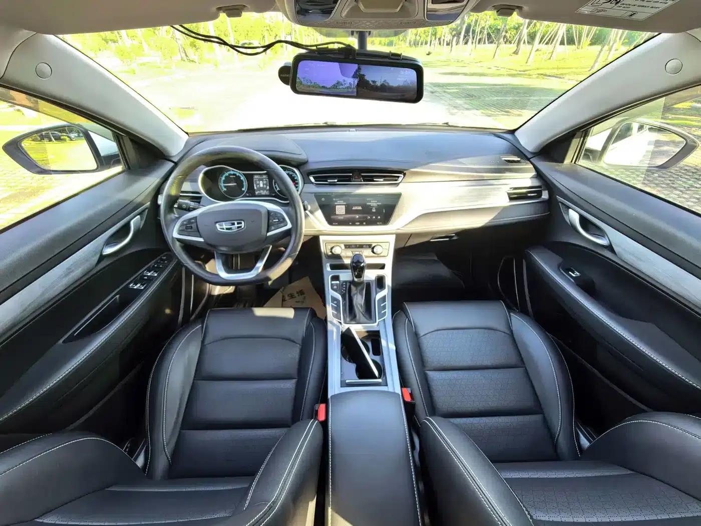 Geely Emgrand 2021 UP 1.5L CVT Luxury Edition — миниатюра 11